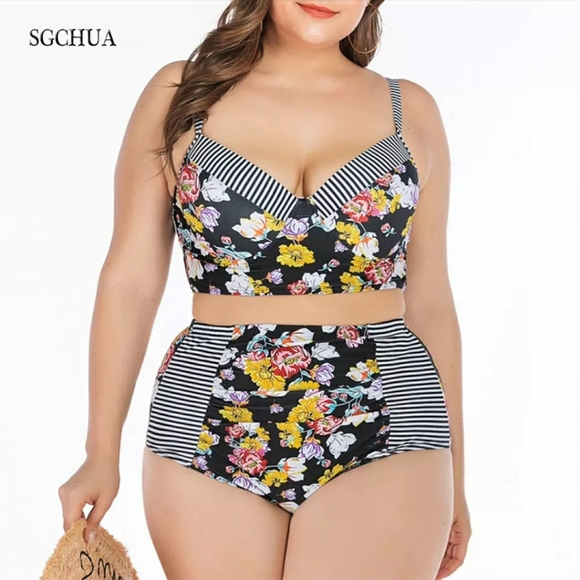 Schanga Other - Beautiful floral plus size Swimsuit
